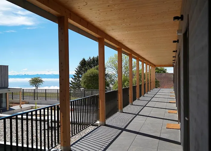 Ming Shan Hotel Bullet