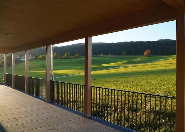 Hotel Ming Shan Bullet