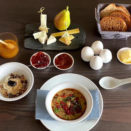 Ming Shan Otel