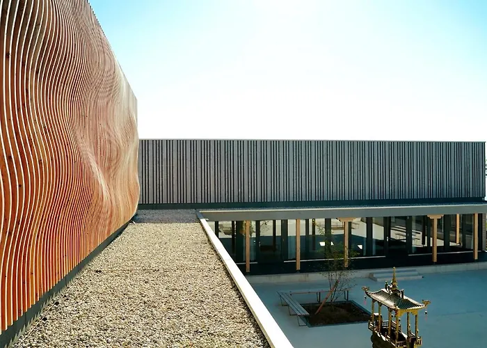 Hotel Ming Shan Bullet